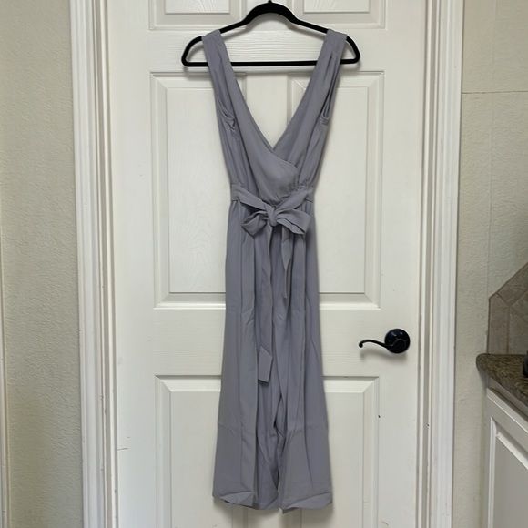 🎈 $5  Belted Dress Romper 🎈 - Picture 4 of 10